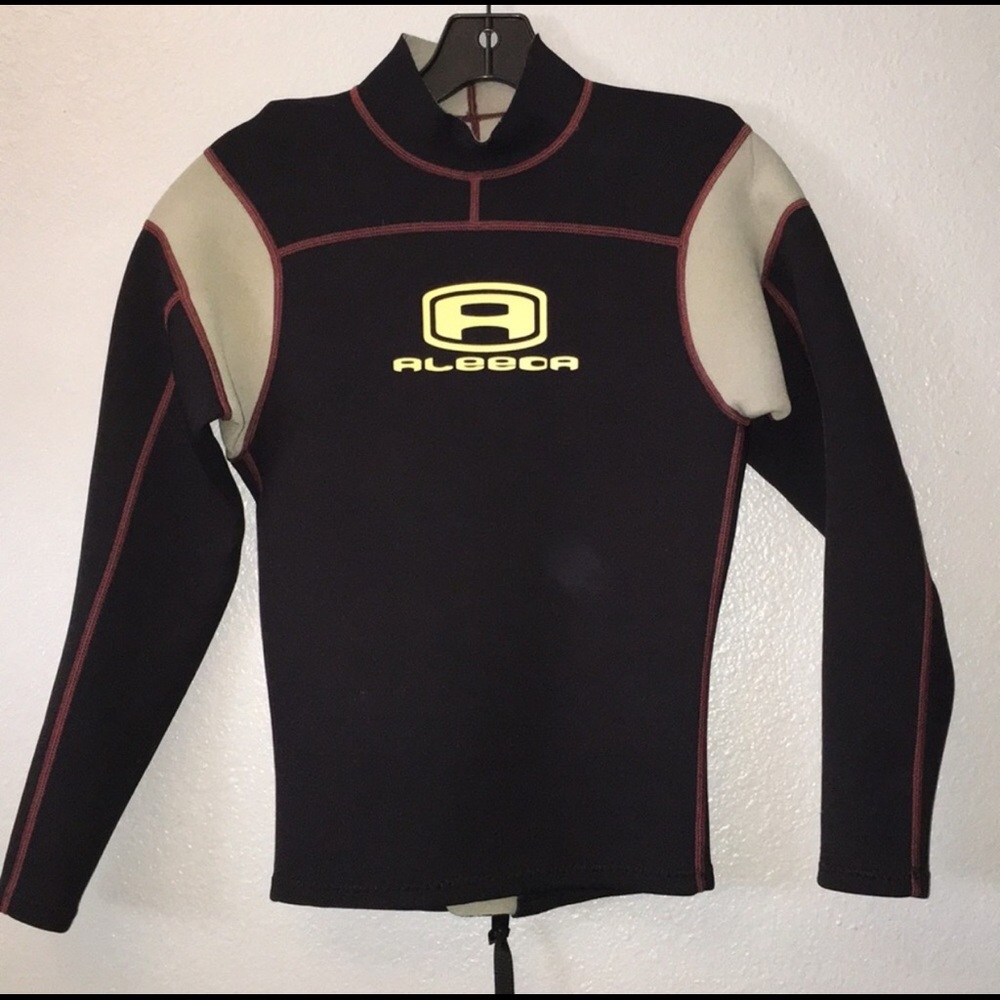 Aleeda wetsuit top